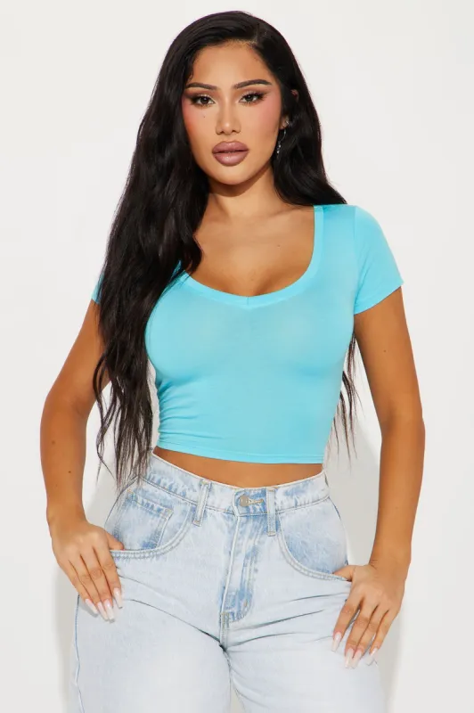 Vanessa V-Neck Crop Top - Aqua sold by Fashion Nova