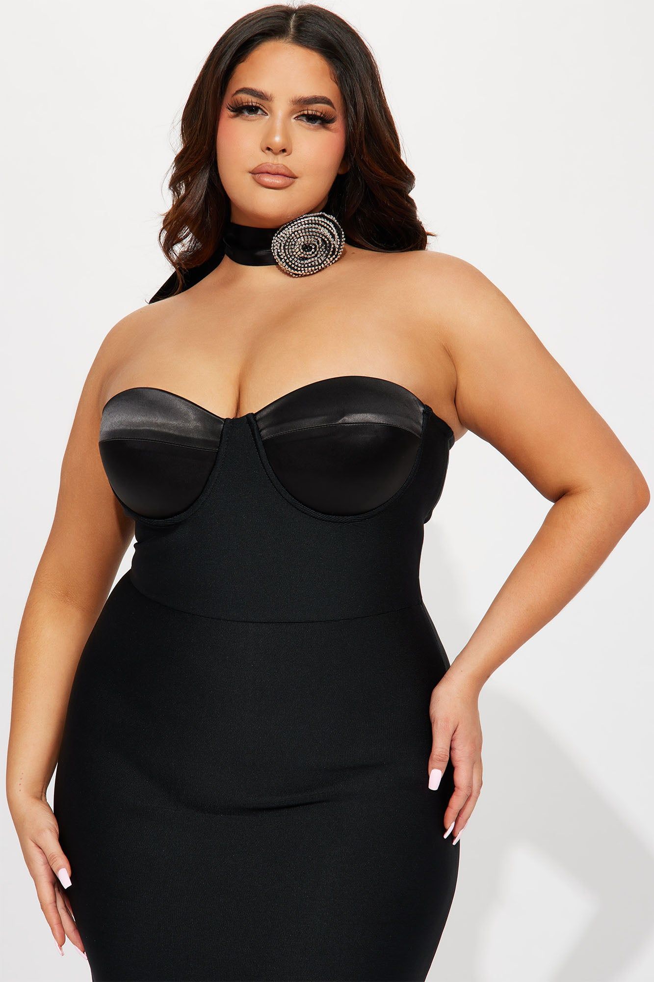 Divine Bandage Maxi Dress - Black sold by Fashion Nova product image thumbnail 5