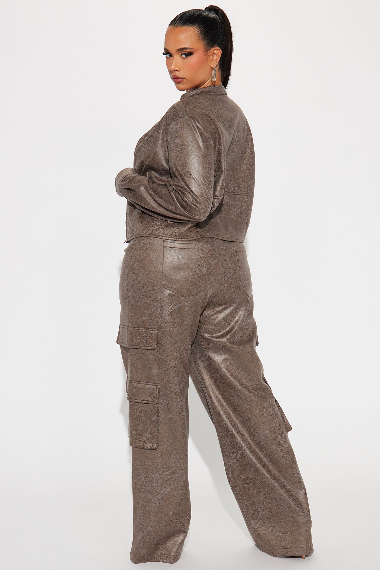 Cool Day Faux Suede Pant Set - Olive sold by Fashion Nova product image thumbnail 6