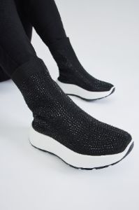 Keeping It Fresh Sneakers - Black sold by Fashion Nova
