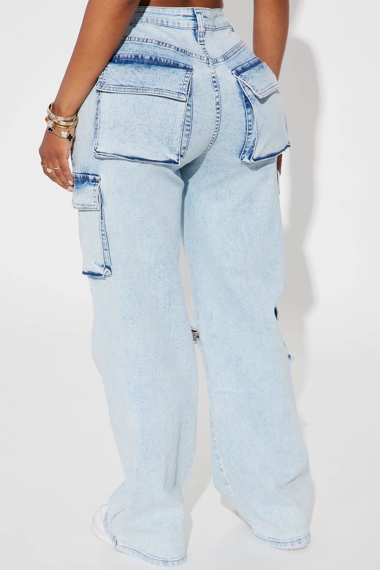 Eyes On The Prize Low Stretch Cargo Jeans - Light Wash sold by Fashion Nova product image thumbnail 3