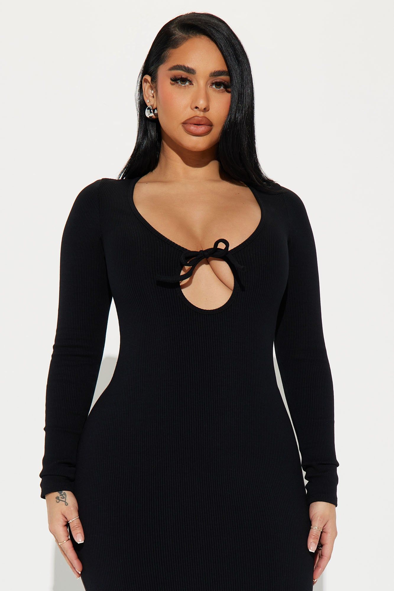 Raya Snatched Maxi Dress - Black sold by Fashion Nova product image thumbnail 2