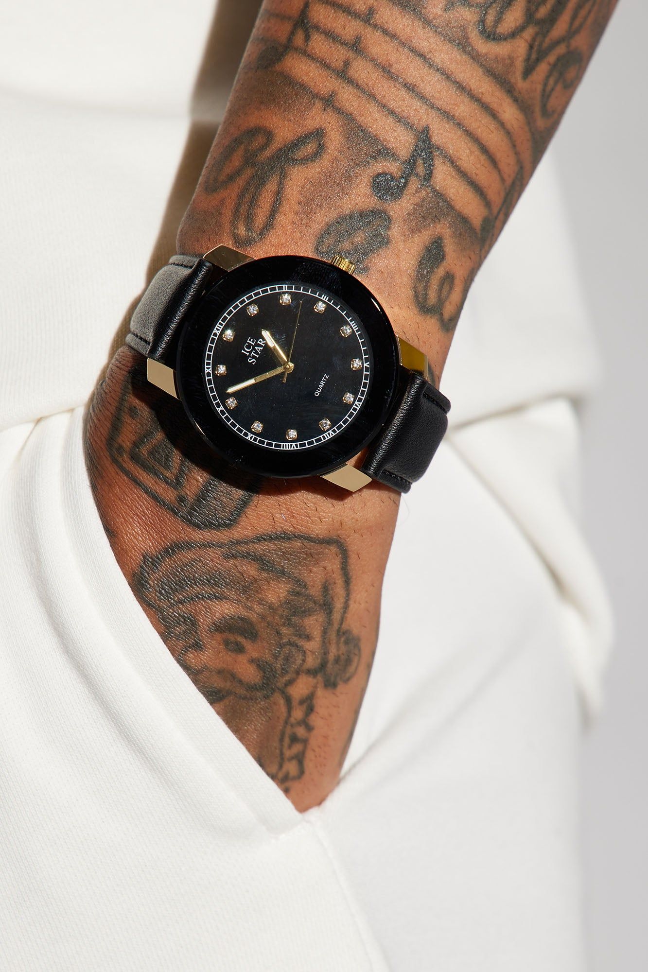 Everythings Analog Watch - Black/Gold sold by Fashion Nova