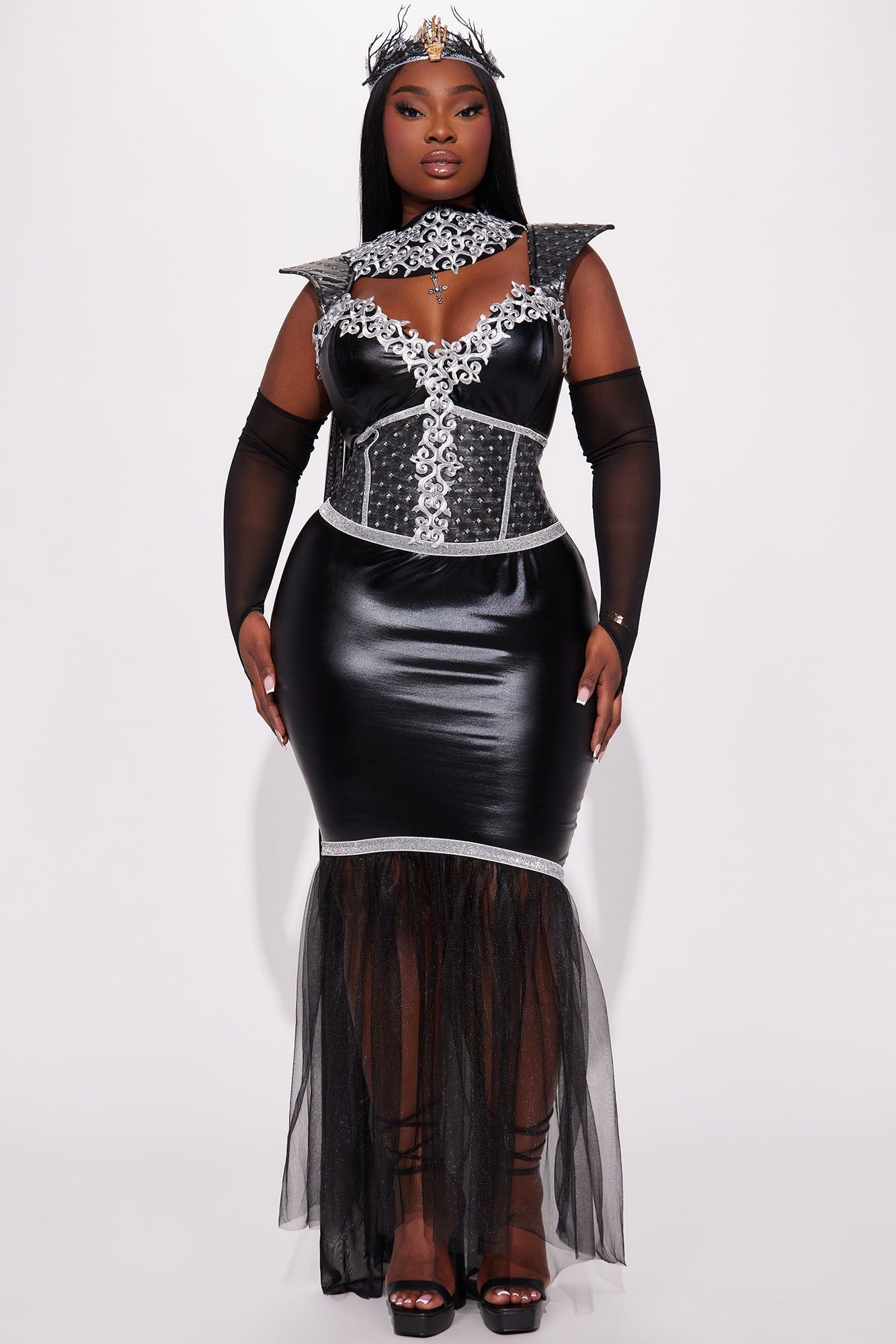 Queen Of Darkness 4 Piece Costume Set - Black/Silver sold by Fashion Nova product image thumbnail 4