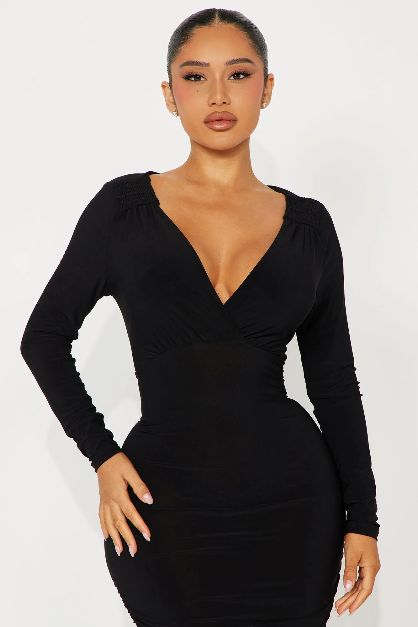 Hannah Long Sleeve Midi Dress - Black sold by Fashion Nova product image thumbnail 2
