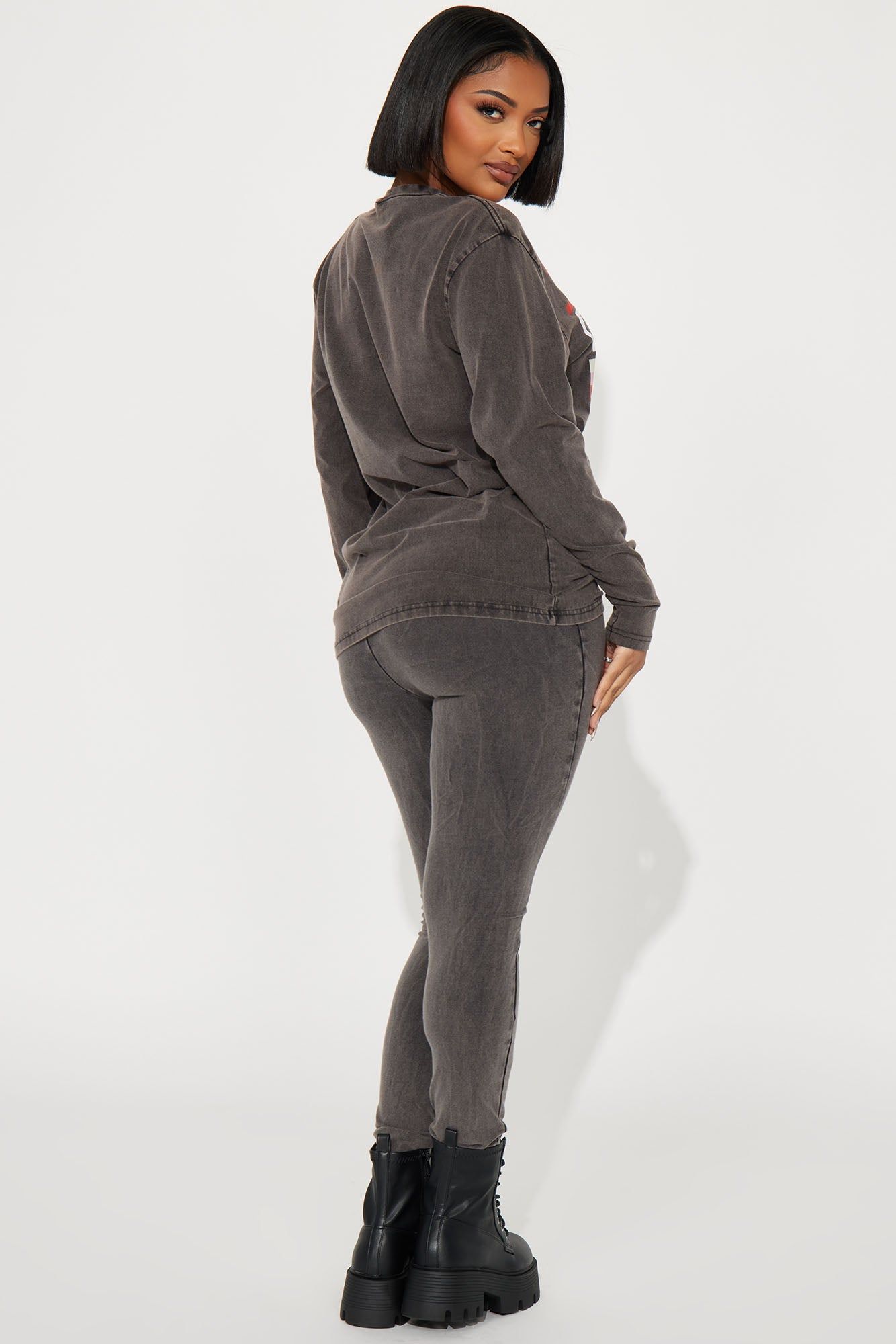 Tokyo City Mineral Wash Legging Set - Black/Red sold by Fashion Nova product image thumbnail 4