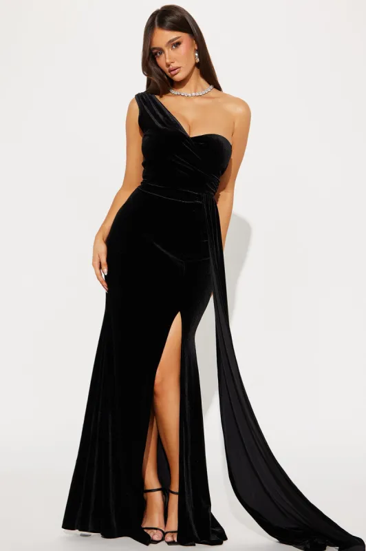 Diamonds Are Forever Velvet Maxi Dress - Black sold by Fashion Nova