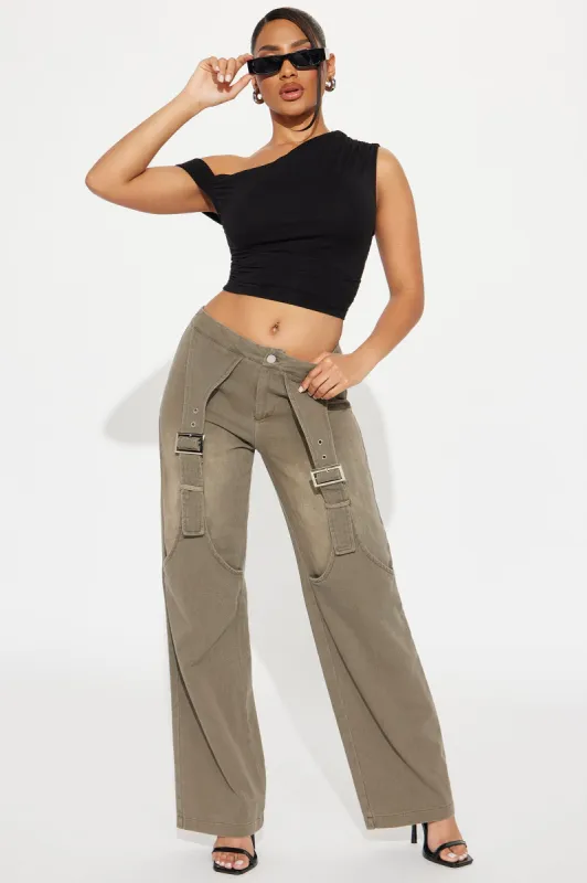 Hurry Up Belted Wide Leg Pant - Olive sold by Fashion Nova
