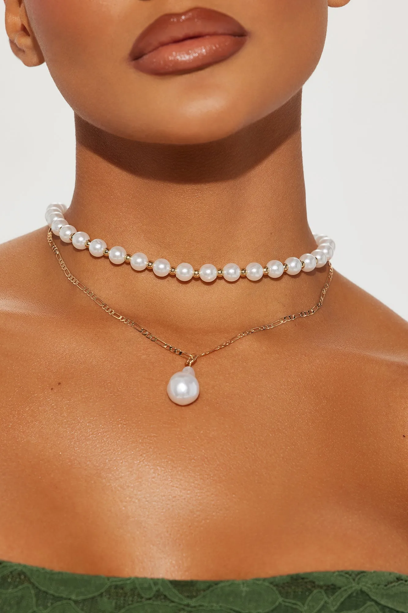 Pearls Of The Sea Necklace - Gold sold by Fashion Nova
