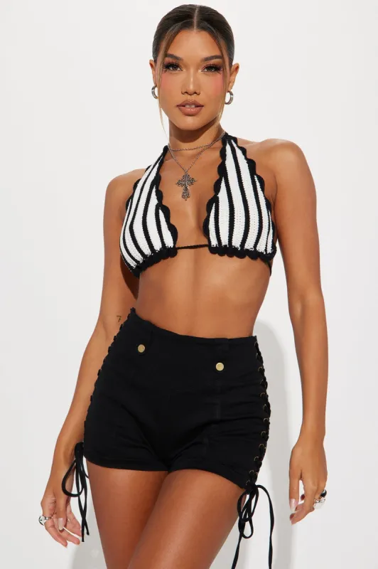 Center Of Attention Crochet Bra Top - Black/White sold by Fashion Nova