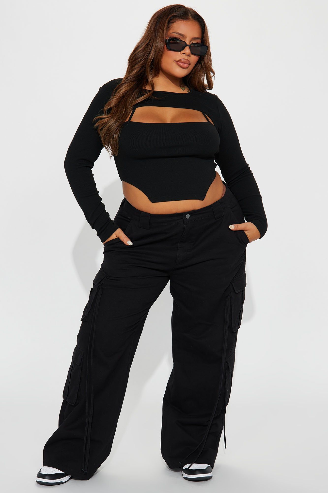 Petite Golden Hour Wide Leg Cargo Pant - Black sold by Fashion Nova product image thumbnail 4