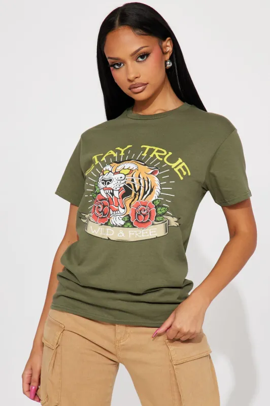 Stay True Graphic Tshirt - Olive made by Fashion Nova
