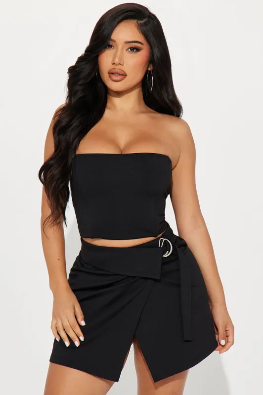 Beckie Skirt Set - Black sold by Fashion Nova