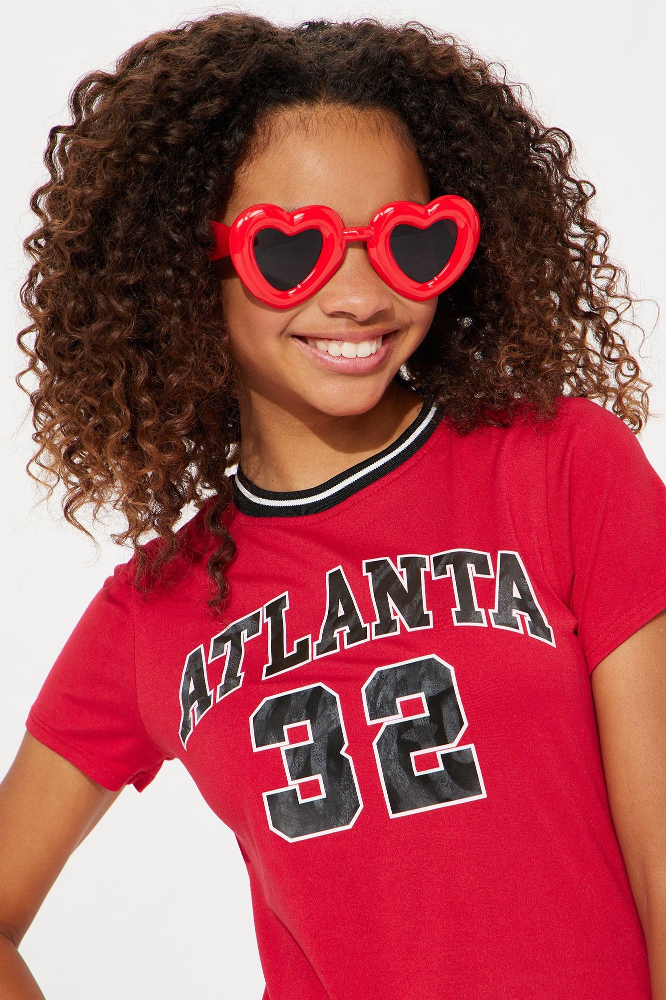 Mini Got A Crush On You Sunglasses - Red sold by Fashion Nova