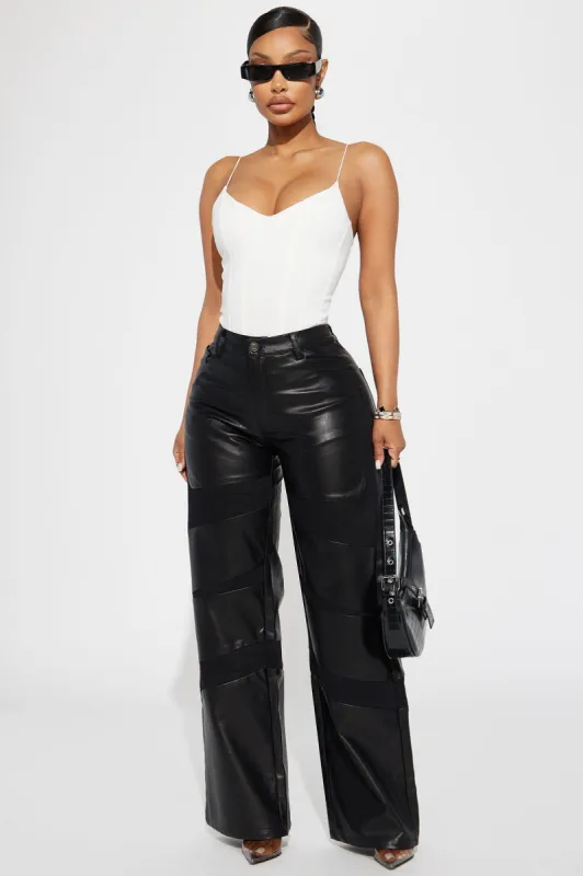 Moto Chic Faux Leather Pant - Black sold by Fashion Nova