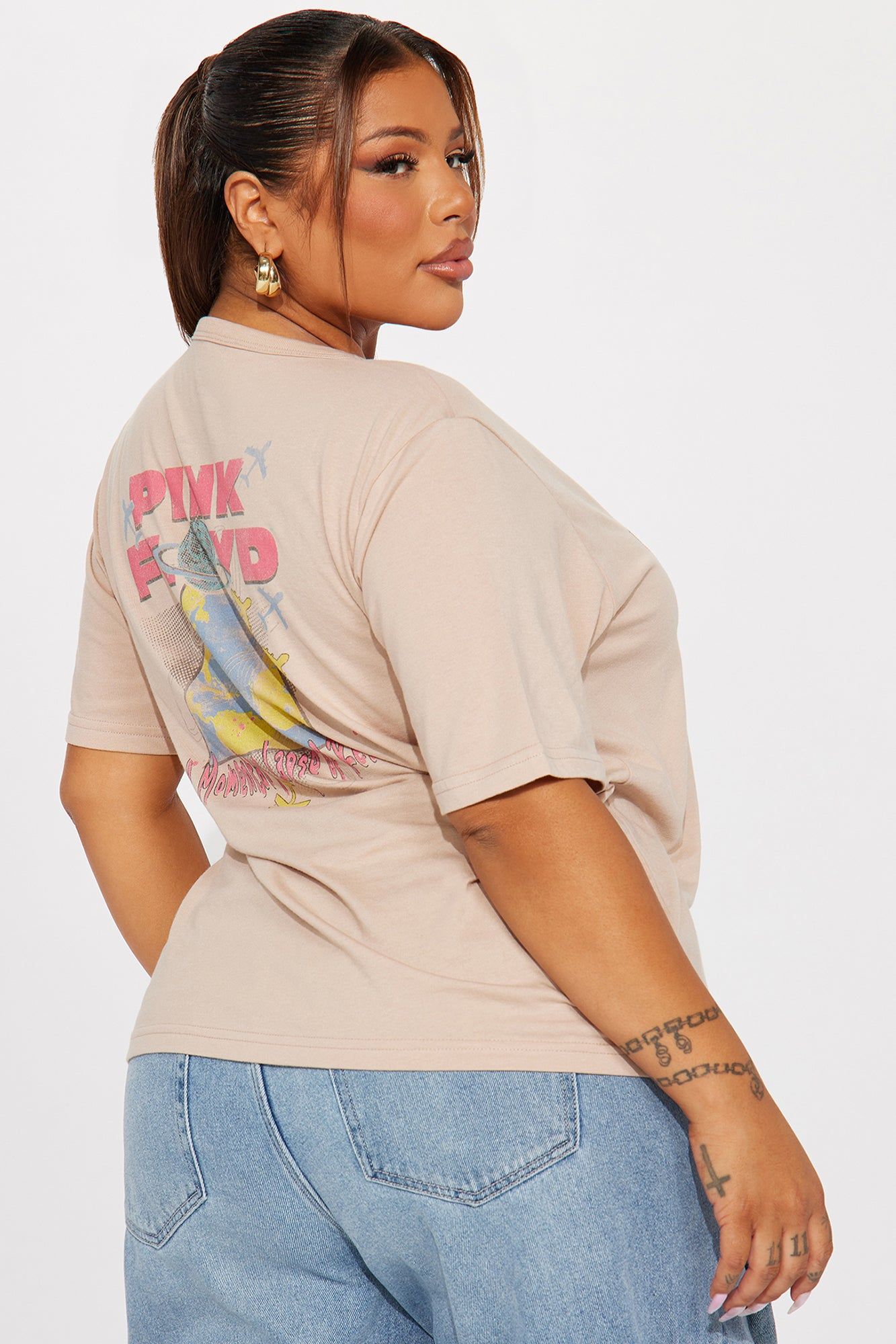 Pink Floyd World Tour '87 Tshirt - Taupe sold by Fashion Nova product image thumbnail 8