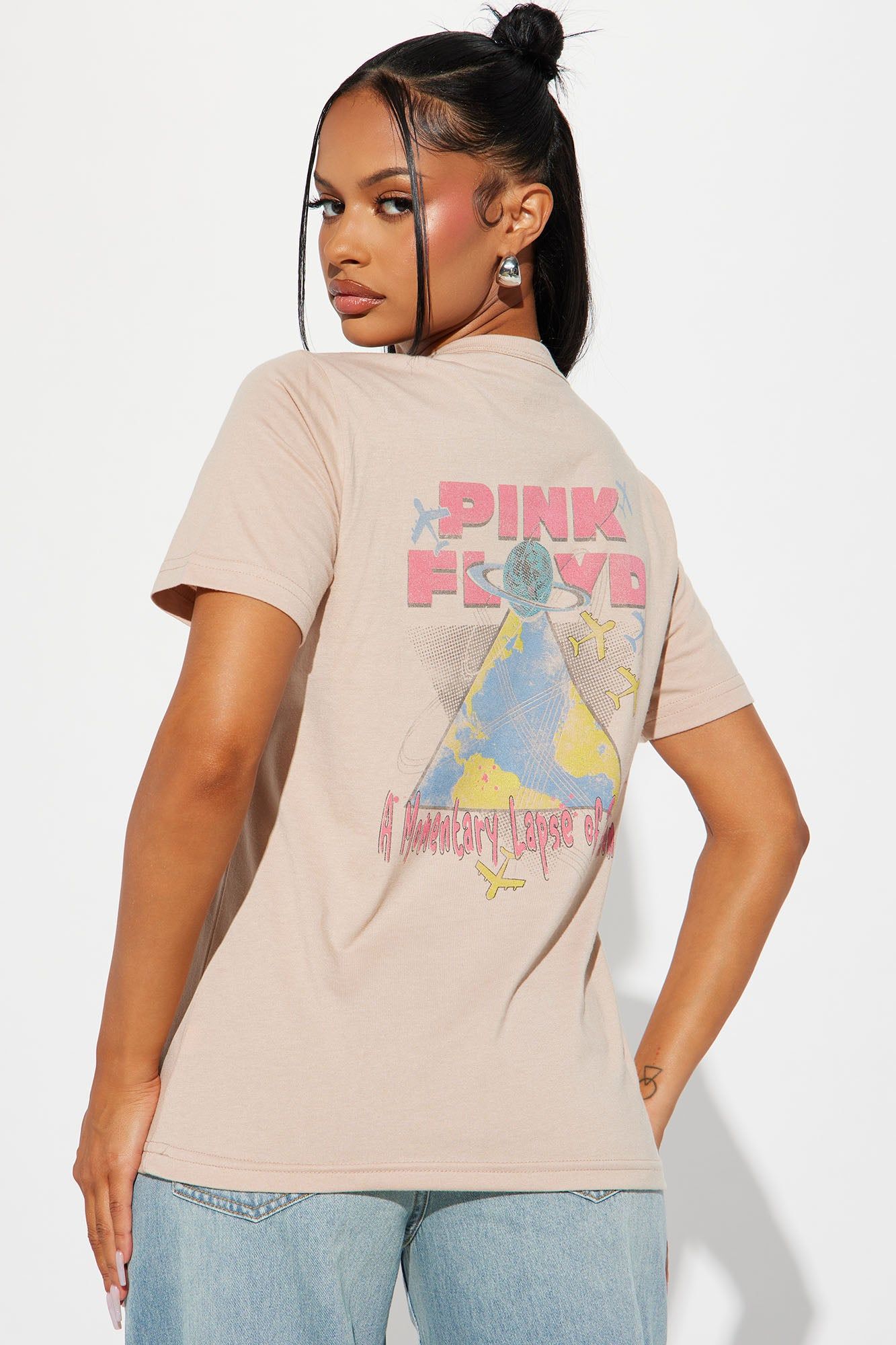 Pink Floyd World Tour '87 Tshirt - Taupe sold by Fashion Nova product image thumbnail 5