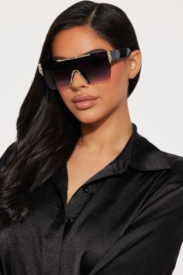 Rockstar Baddie Sunglasses - Black sold by Fashion Nova