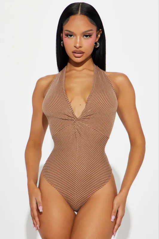 Sydney Ribbed Bodysuit - Brown sold by Fashion Nova