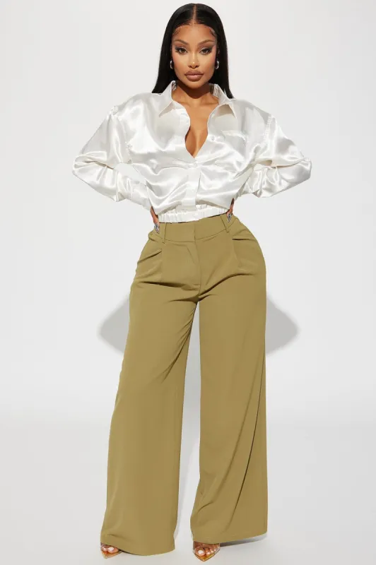 Take The Lead Trouser - Olive sold by Fashion Nova