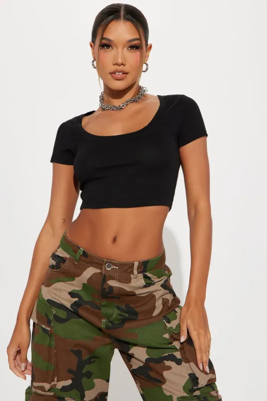 Amelia Scoop Neck Tee - Black sold by Fashion Nova