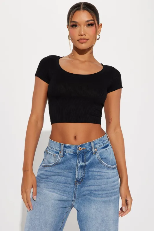 Ella Scoop Neck Tee - Black sold by Fashion Nova