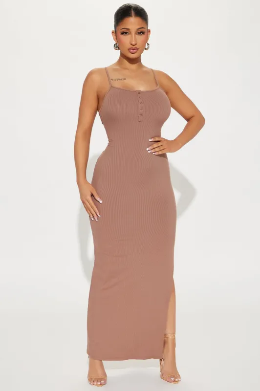 Lilie Ribbed Maxi Dress - Brown sold by Fashion Nova