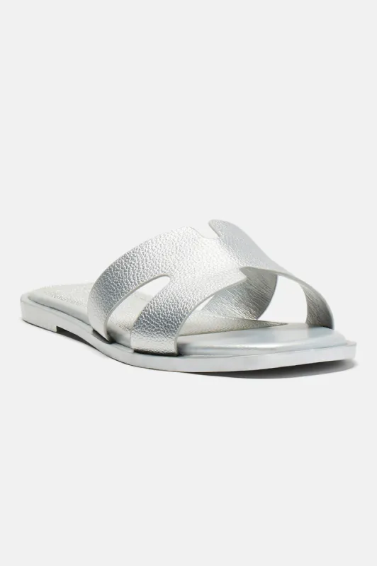 Cutting Ties Flat Sandals - Silver sold by Fashion Nova