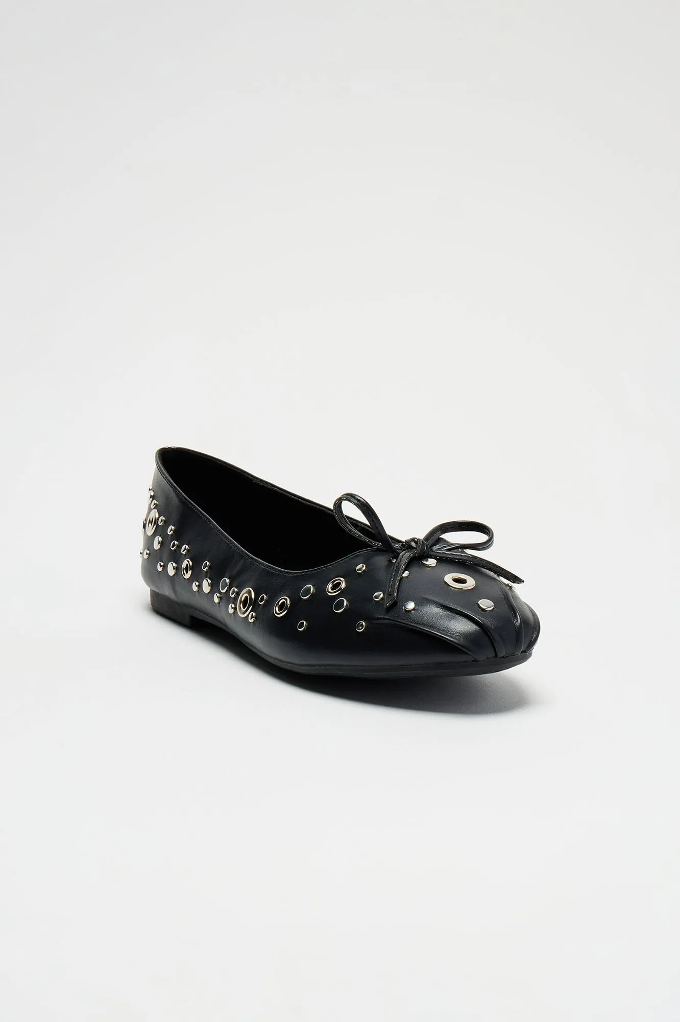 So In Love Grommet Flats - Black sold by Fashion Nova product image thumbnail 2