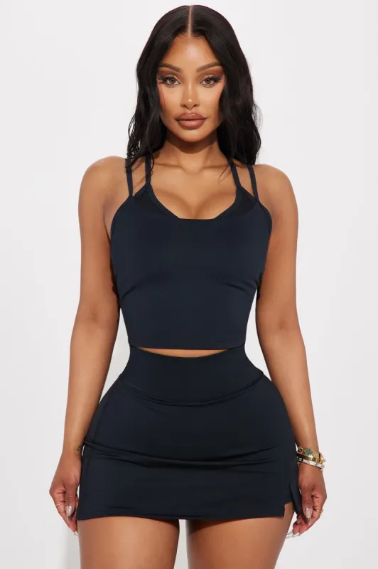 Carmen Elevate Active Top - Black sold by Fashion Nova