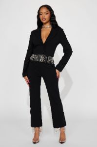 Invite Only Cropped Blazer - Black sold by Fashion Nova