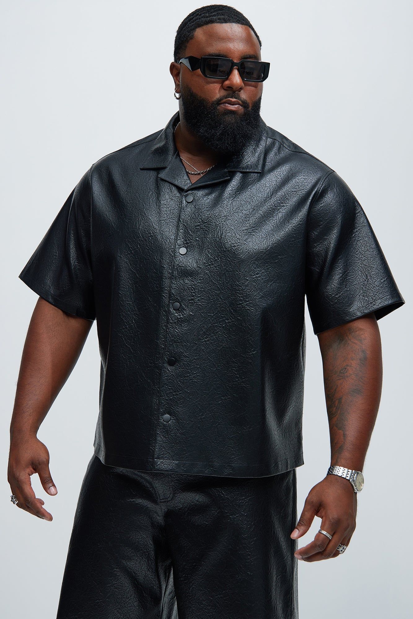 AMERI FAKE LEATHER EMBROIDERY SHIRT ブラック Ameri（アメリ）の「FAKE LEATHER EMBROIDERY SHIRT（シャツ