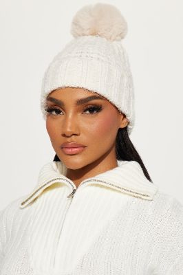 Cozy Babe Pom Beanie - Off White made by Fashion Nova