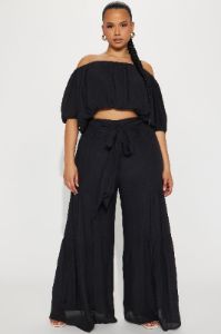 Take Me On A Vacay Pant Set - Black sold by Fashion Nova