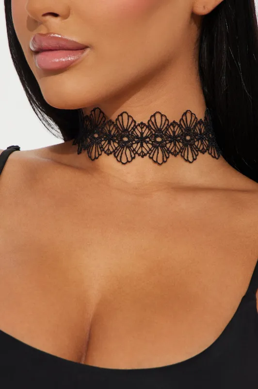 Flower Magic Choker  - Black sold by Fashion Nova