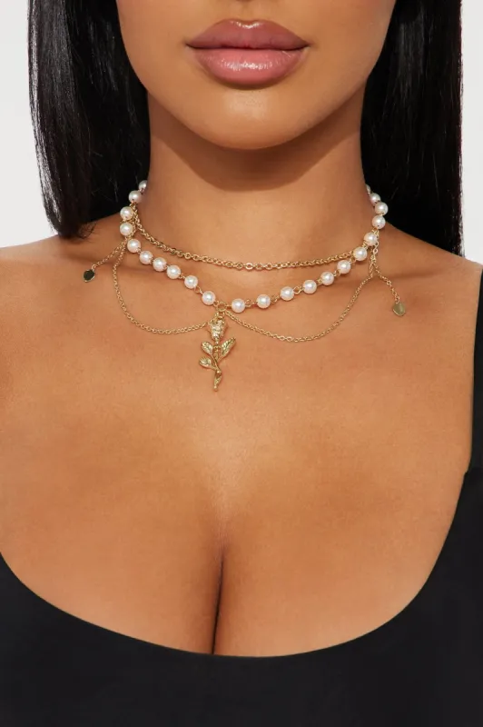 Rosas Y Besos Choker - Gold sold by Fashion Nova