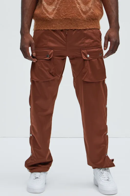 Snap At Me Sweatpants - Brown sold by Fashion Nova
