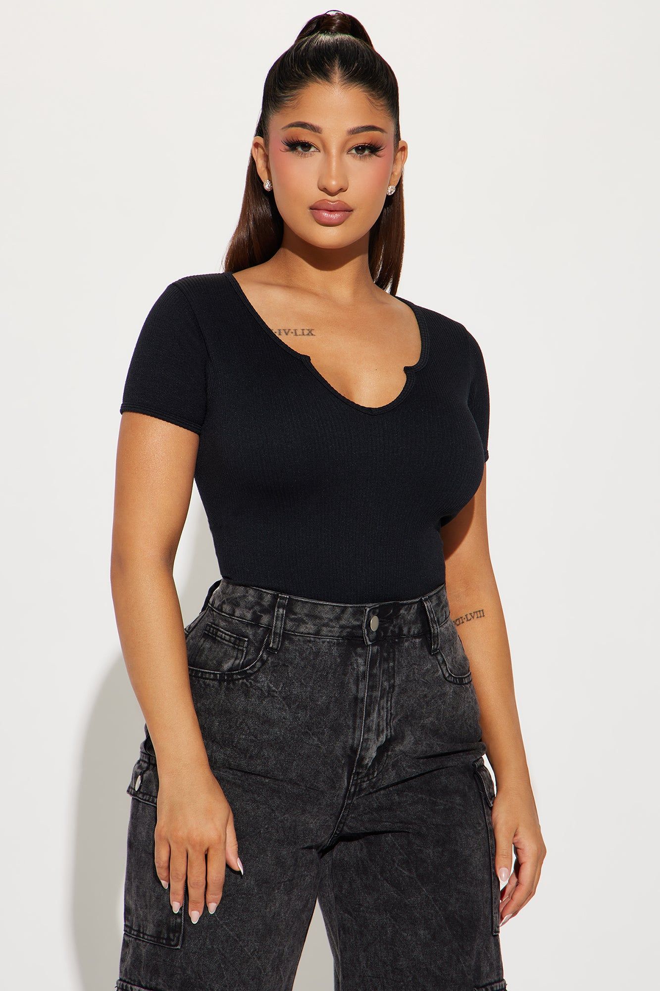 Sara Seamless Short Sleeve Top - Black sold by Fashion Nova
