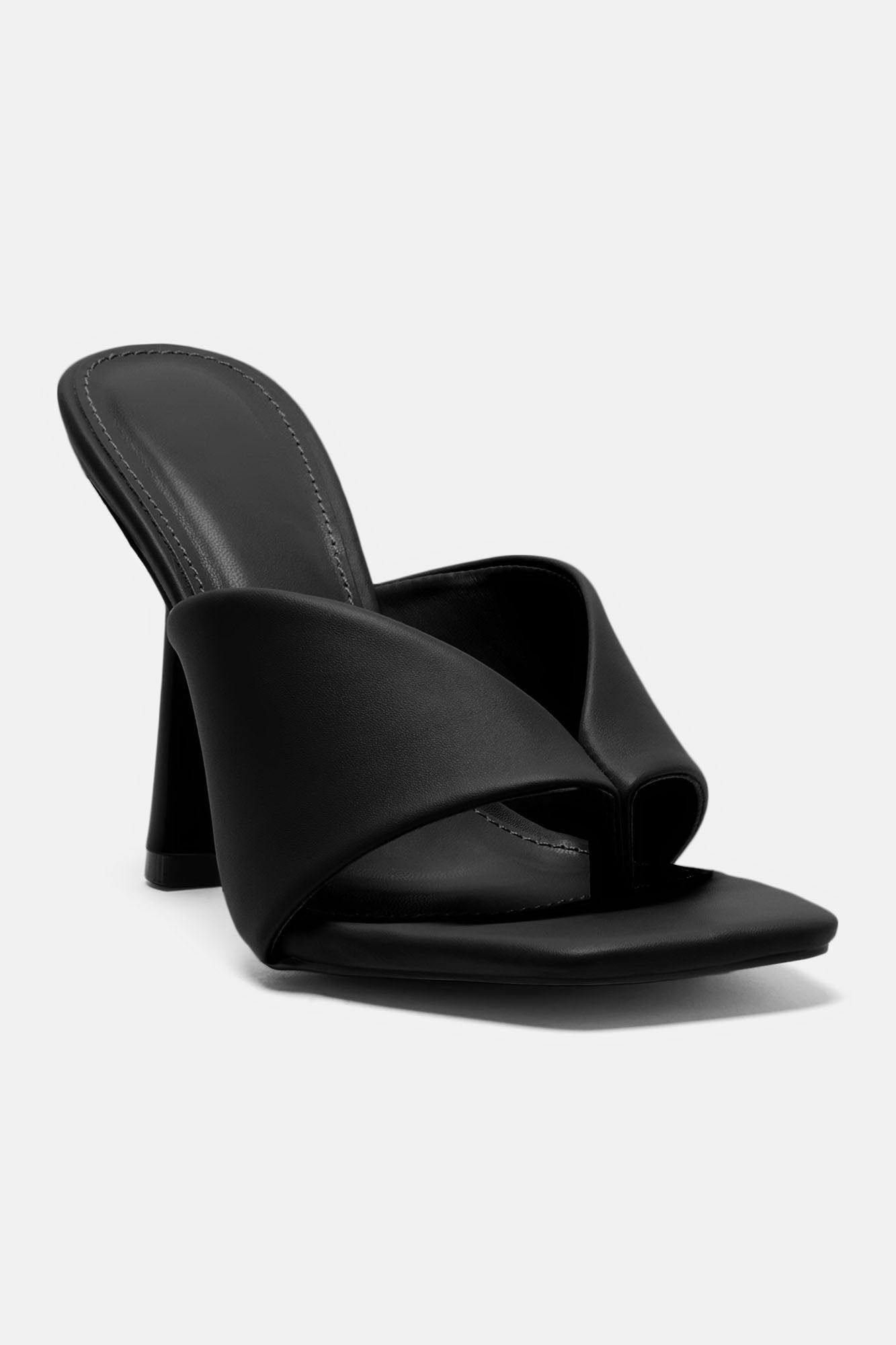 Liah Mules - Black sold by Fashion Nova