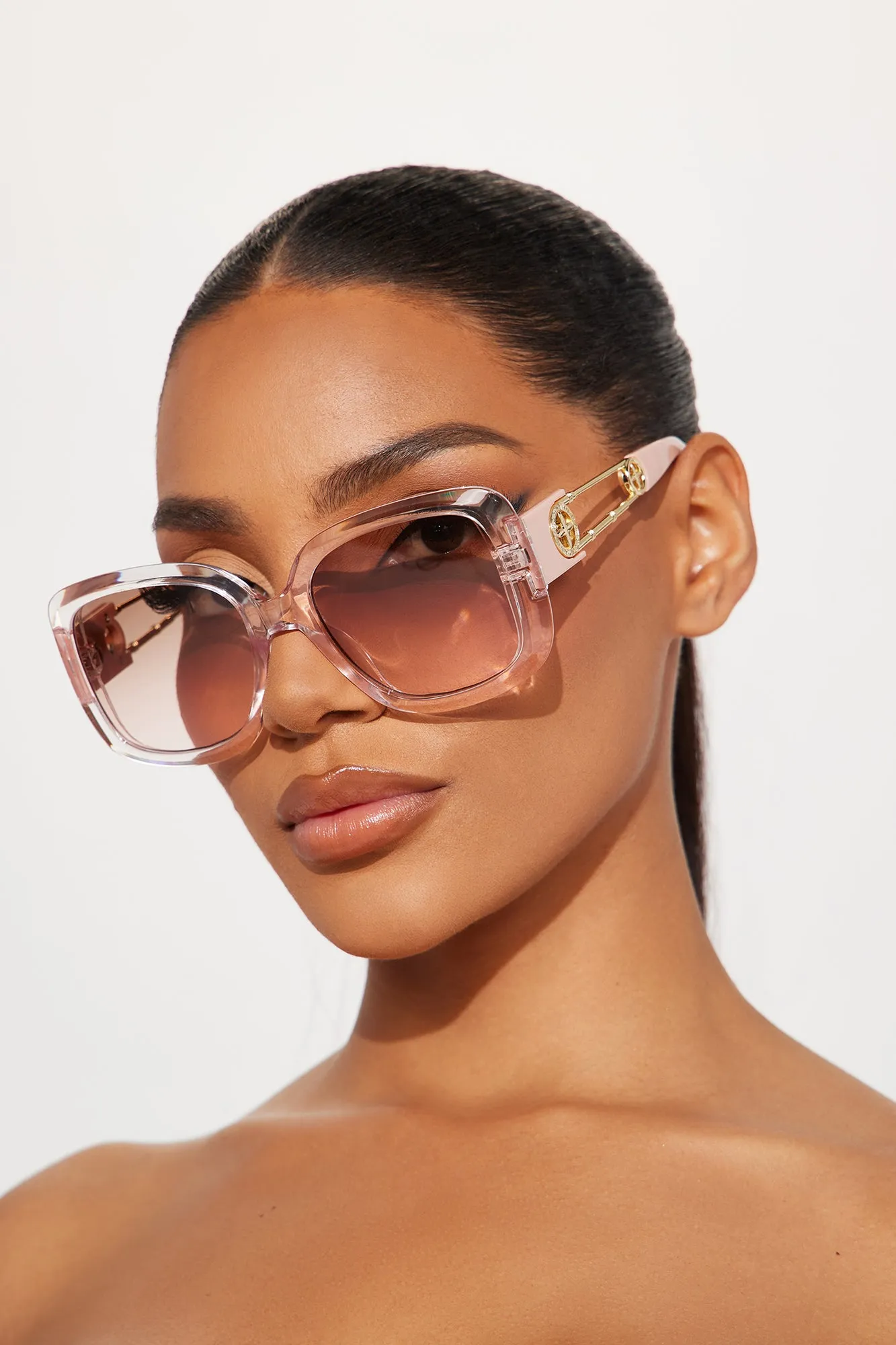 Polo Lounge Sunglasses - Pink sold by Fashion Nova