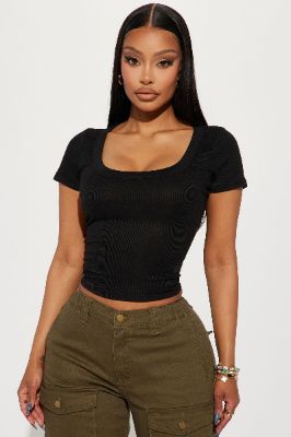 Delilah Ribbed Basic Tee - Black sold by Fashion Nova