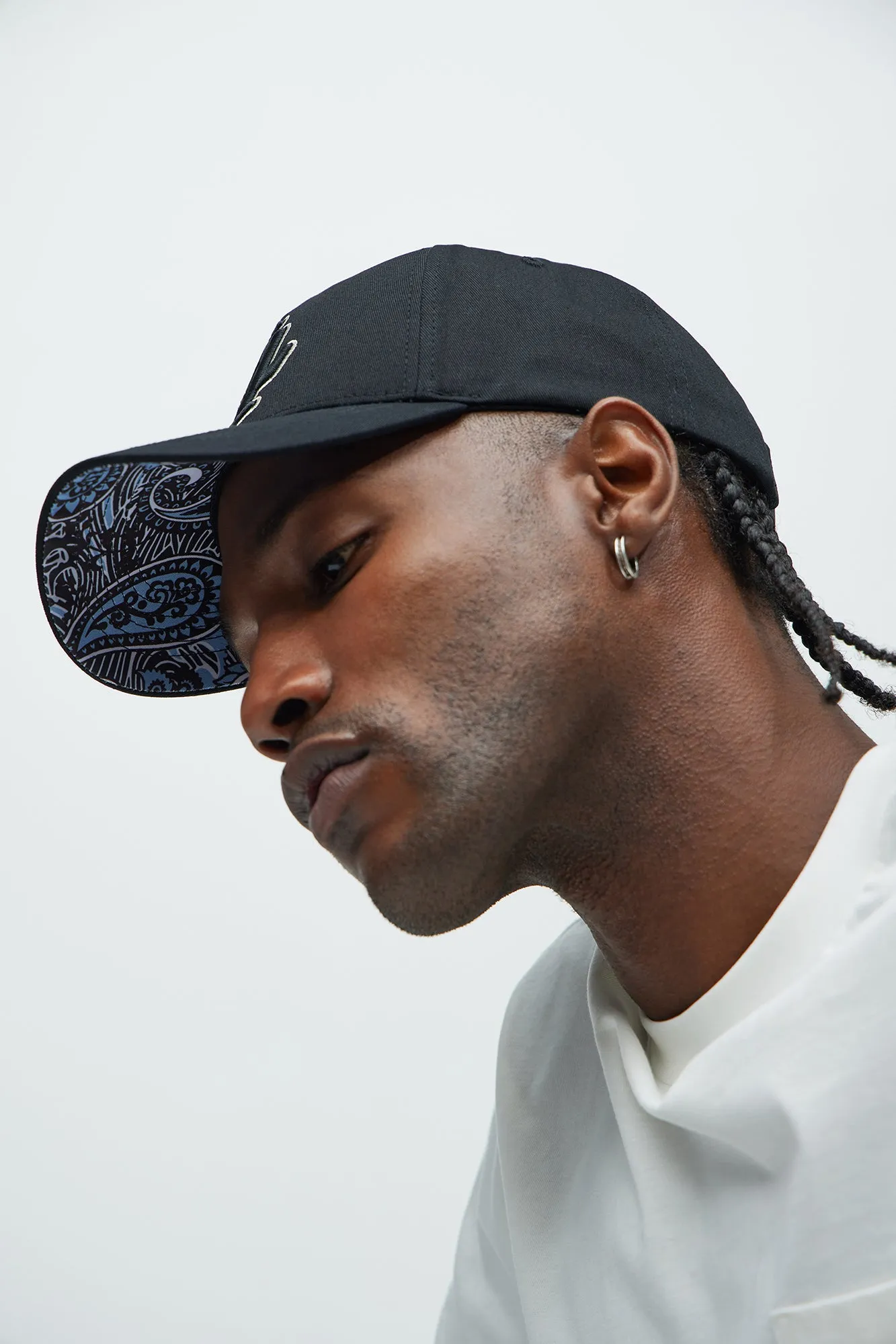 La Outline Snapback Hat - Black sold by Fashion Nova product image thumbnail 2