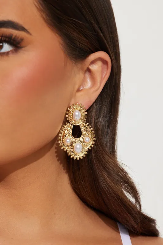 Ventura Earrings - Gold sold by Fashion Nova