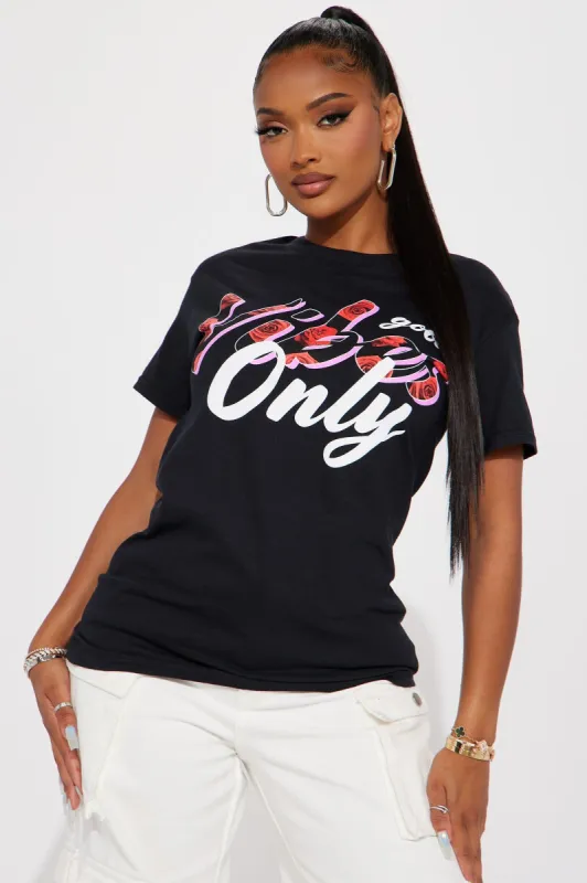 Good Vibes Only Graphic Tee - Black sold by Fashion Nova
