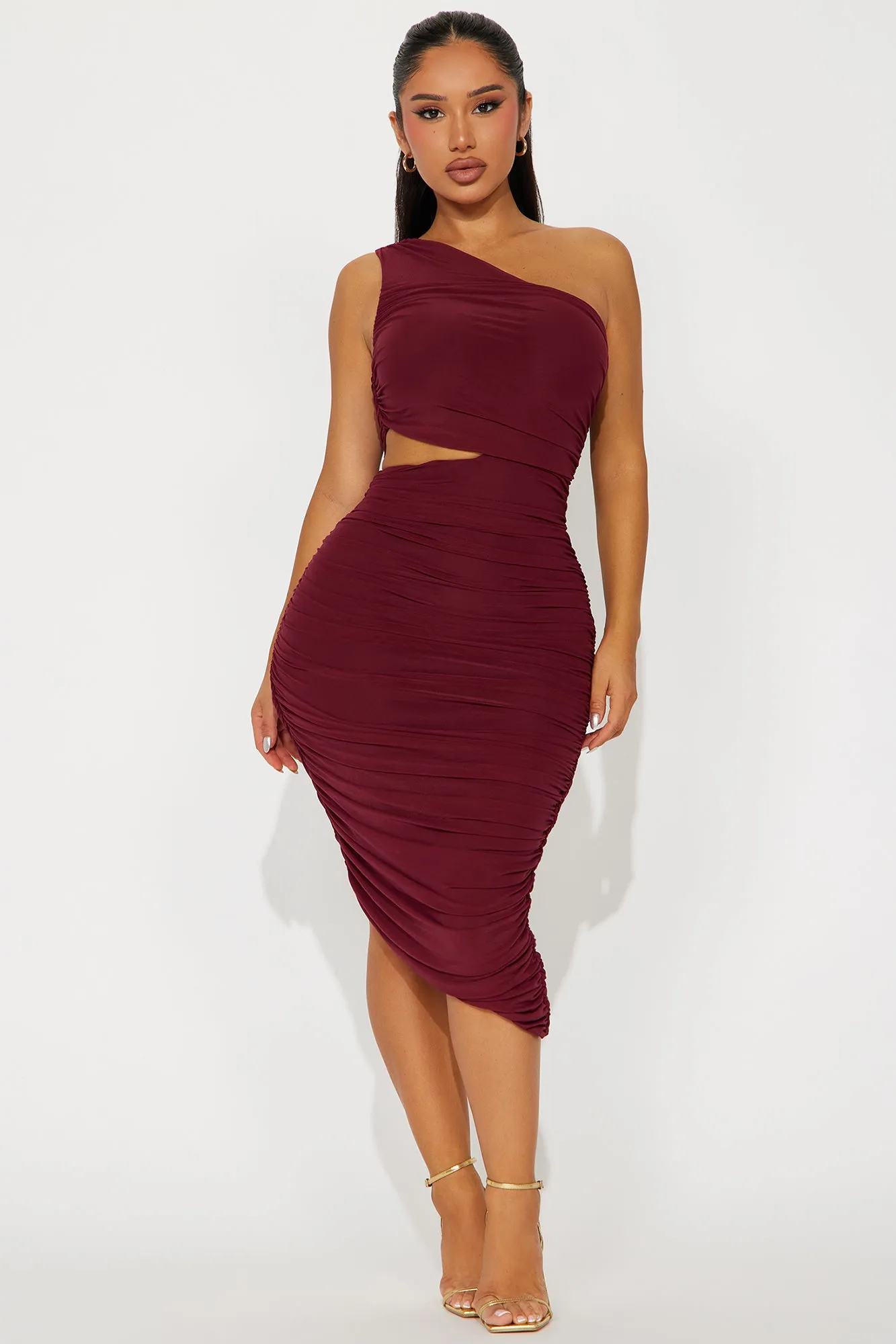 Dinner In Venice Ruched Midi Dress - Burgundy sold by Fashion Nova