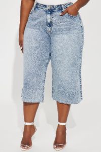 Leaving Him Behind Cropped Wide Leg Jeans - Light Wash sold by Fashion Nova