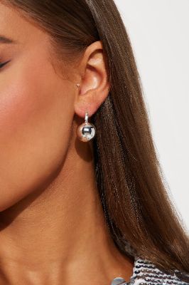 Simple Pearly Babe Earrings - Silver sold by Fashion Nova