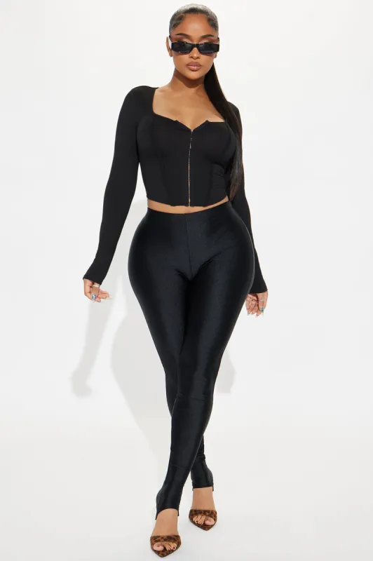 Neriah Stirrup Legging - Black sold by Fashion Nova