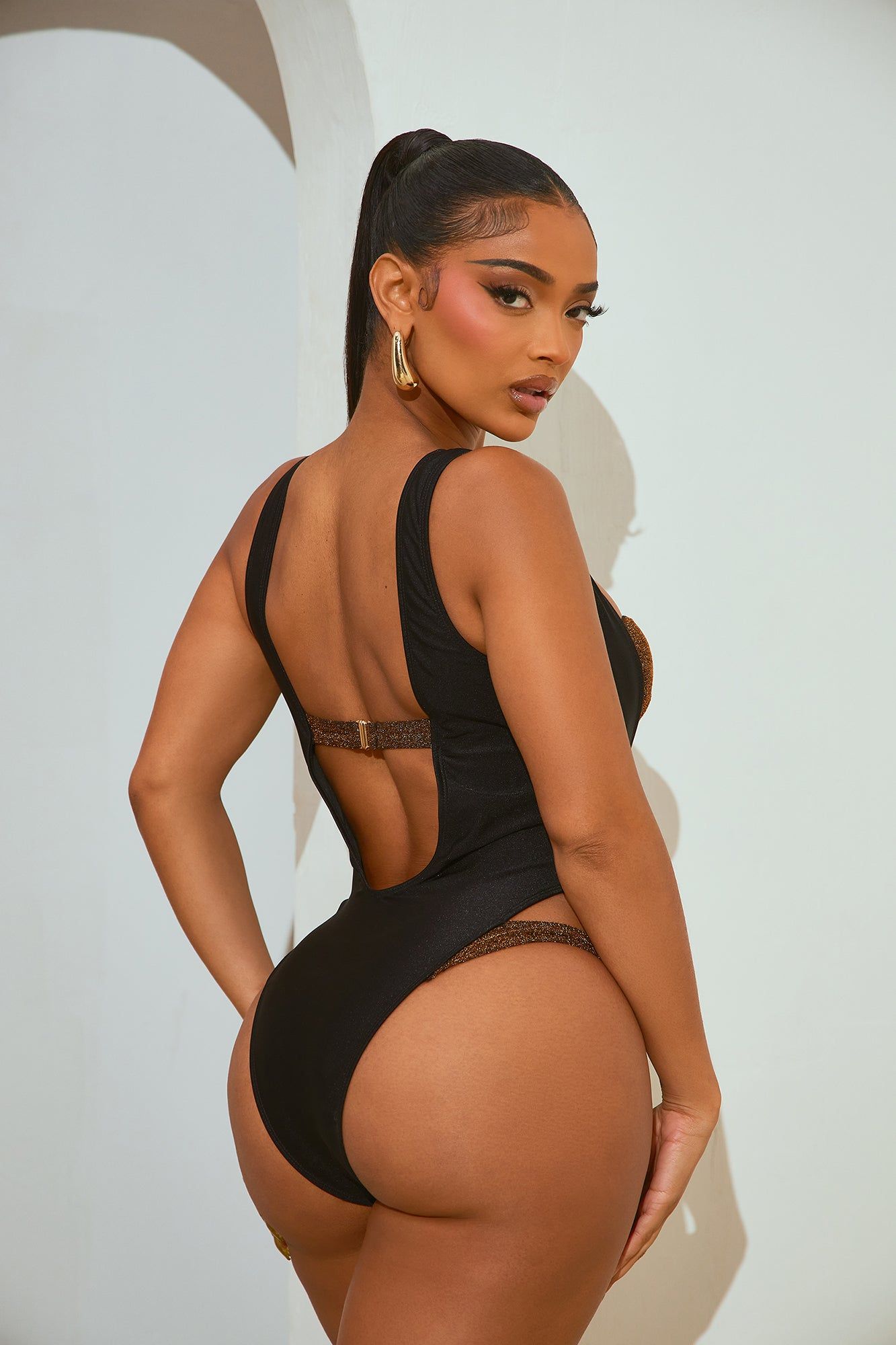 Night Dip Underwire Shimmer 1 Piece Swimsuit - Black/Brown sold by Fashion Nova product image thumbnail 4