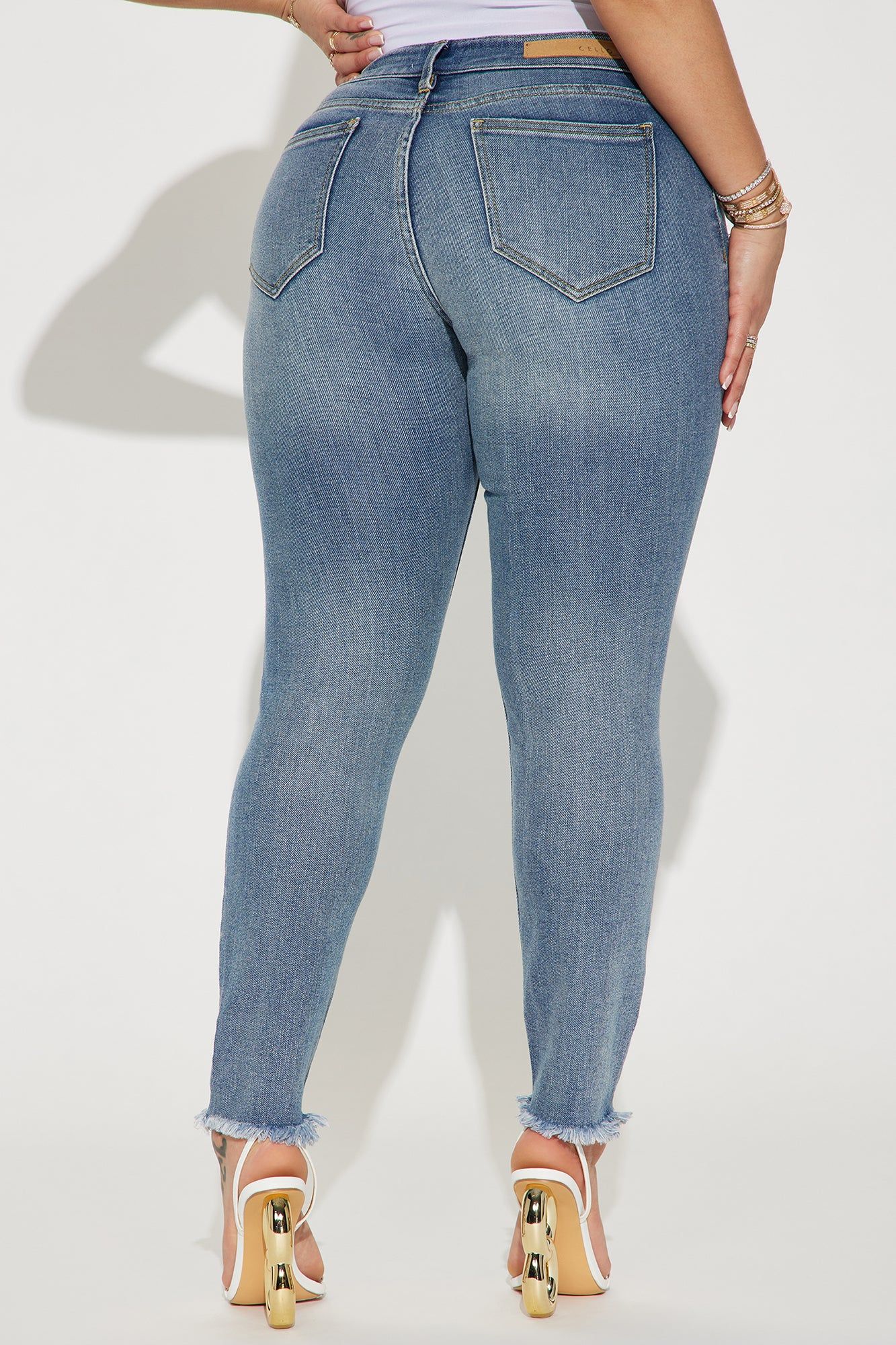 Broken Record Cropped Stretch Skinny Jeans - Medium Wash sold by Fashion Nova product image thumbnail 3